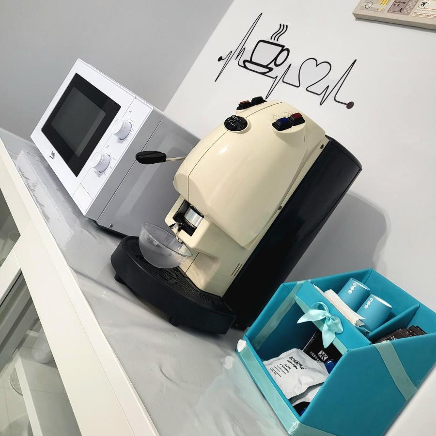 Dory'S Room Camera Nel Cuore Di Napoli ภายนอก รูปภาพ