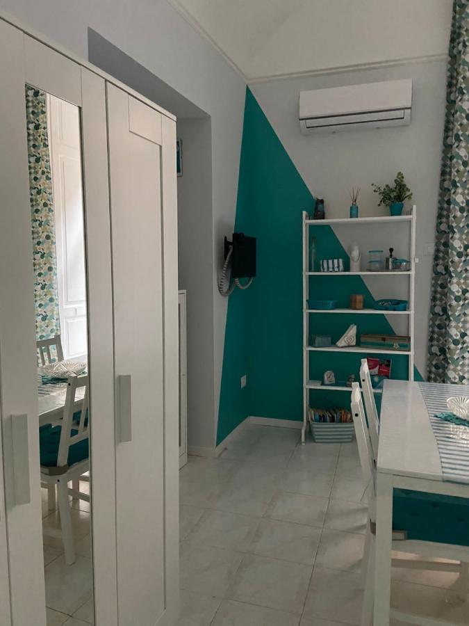 Dory'S Room Camera Nel Cuore Di Napoli ภายนอก รูปภาพ