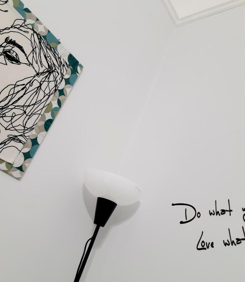 Dory'S Room Camera Nel Cuore Di Napoli ภายนอก รูปภาพ